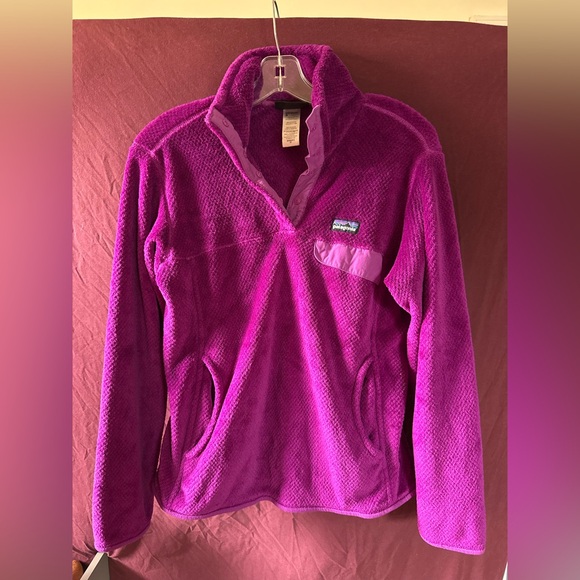 Patagonia Sweaters - Patagonia Women's Magenta Synchilla Fleece Pullover